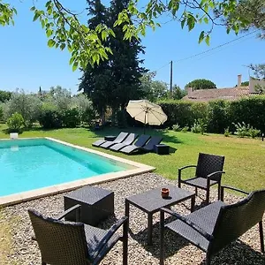 Les Cabanons De L'oliveraie Pernes-les-Fontaines